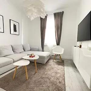75qm - 3 - Free Parking - Mallibase Apartment Hannover